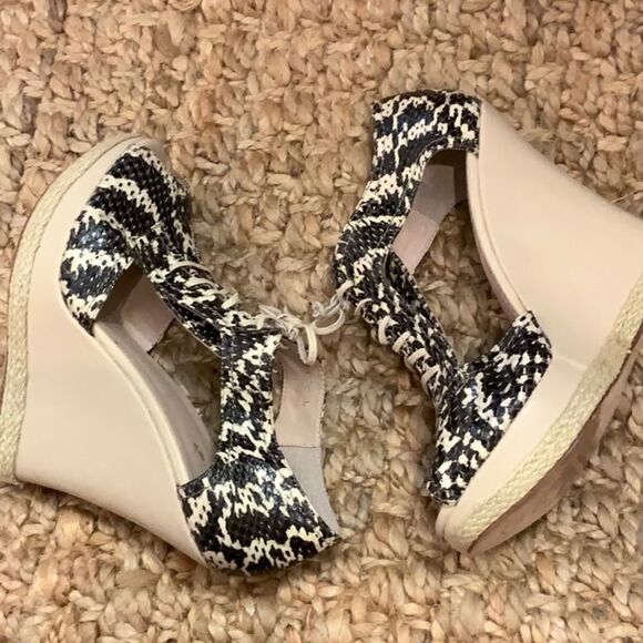 Plomo Esther Wedge Snakeskin T-Strap Sandal 9/39 - Picture 8 of 15